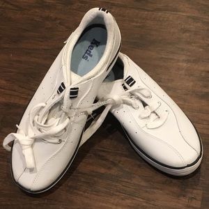 NWOT White Leather Keds Sneakers.